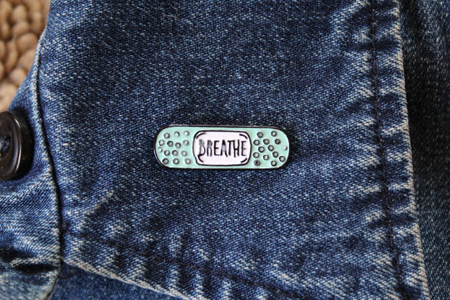 Calm Air - Motivational Enamel Pin | Relax Pin - Amelie Owen Collections